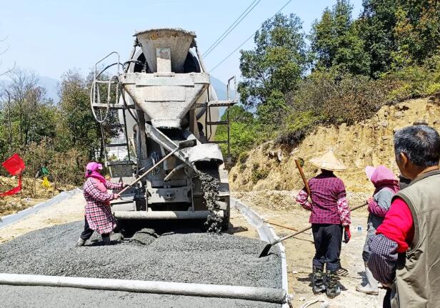 BOB半岛体育村民踊跃捐资！南安这条连接英都、东田两镇的道路大改造(图2)