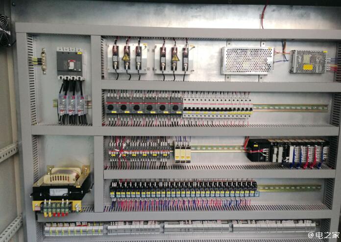 BOB半岛电气控制柜有什么作用一般如何设计？(图3)