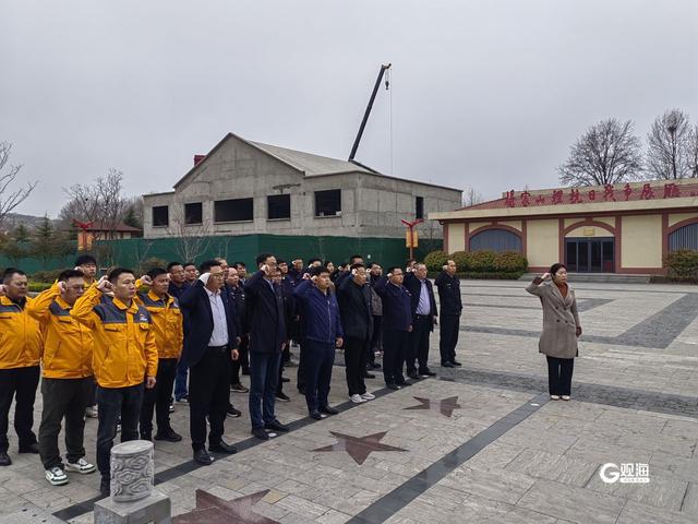 BOB半岛探访红色教育基地汲取奋进力量！潍宿高铁至青岛连接线项目多方开展党建联建(图3)