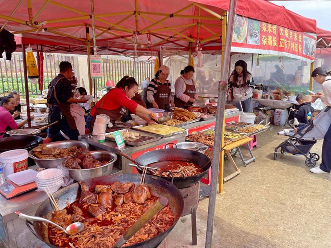 BOB半岛生生不息的农民街(图1)